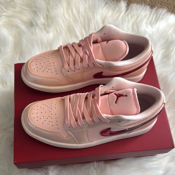 Jordan Women's Pink Sneakers - Air Jordan 1 Low SE - Picture 2 of 14
